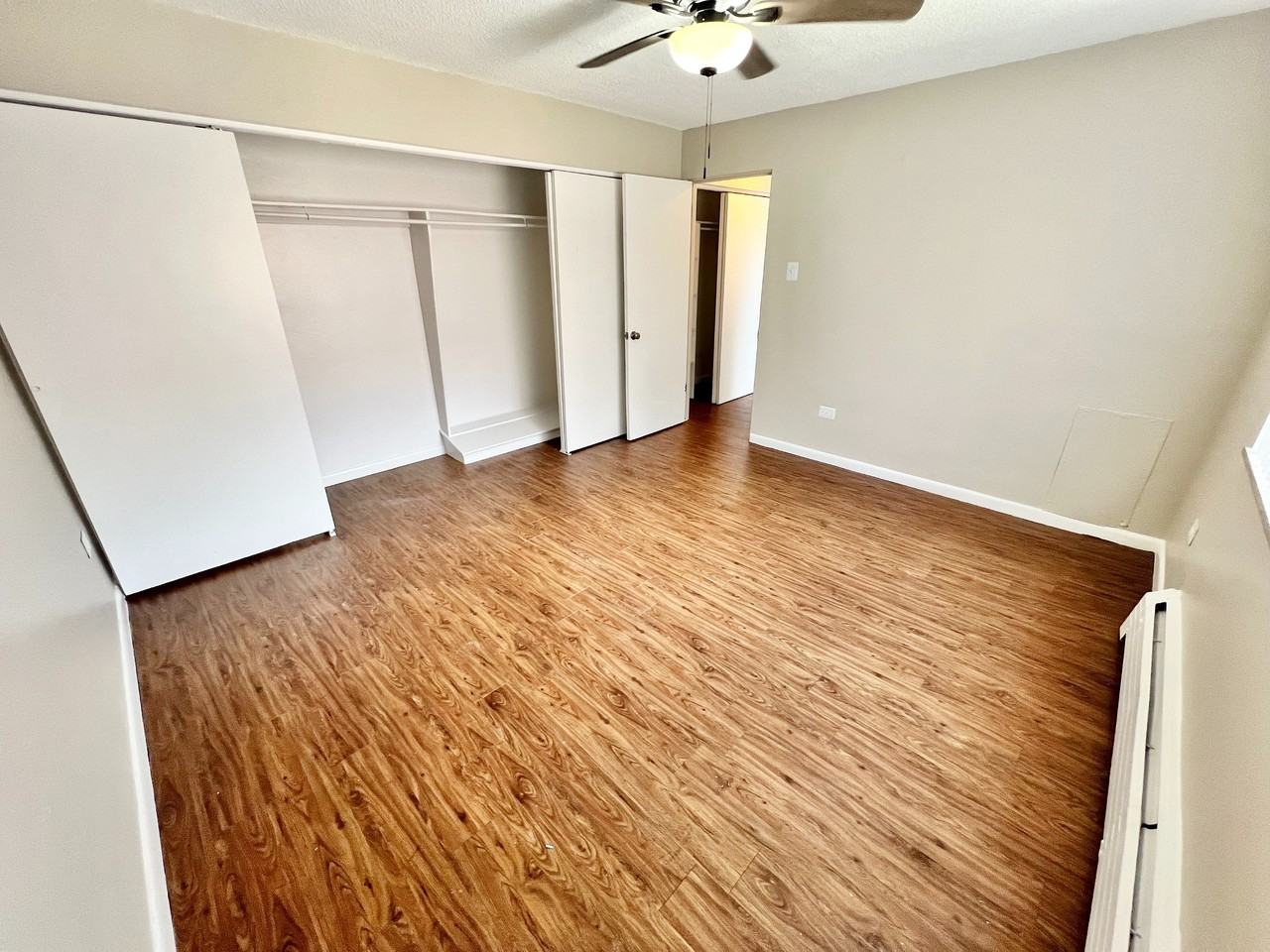 Bonneville Apts - Photo 5 of 49