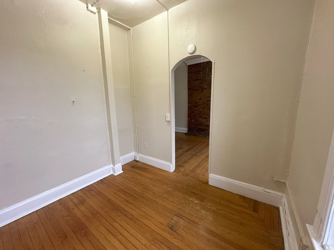 159 Lark St - Photo 2 of 10