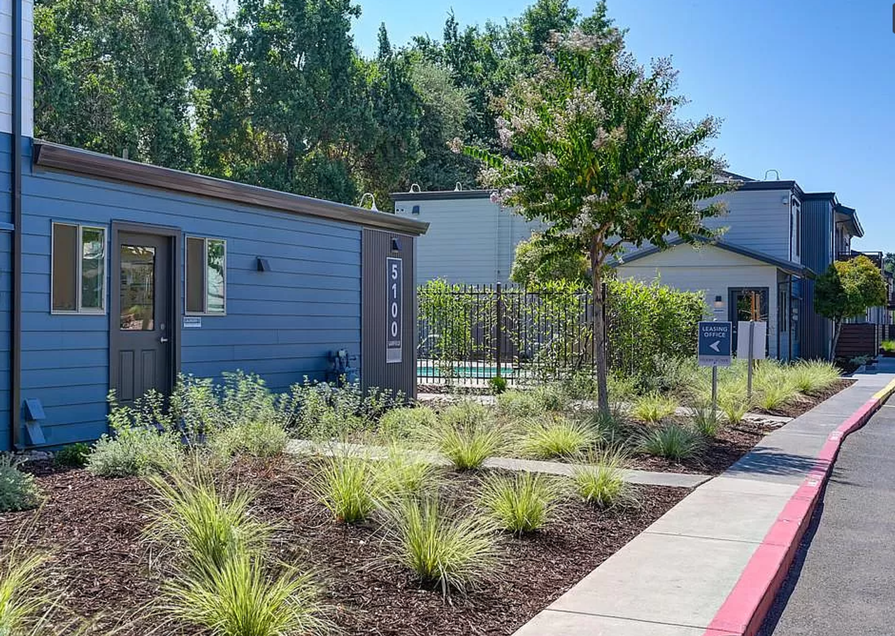 5100 Garfield Ave. - Photo 7 of 22