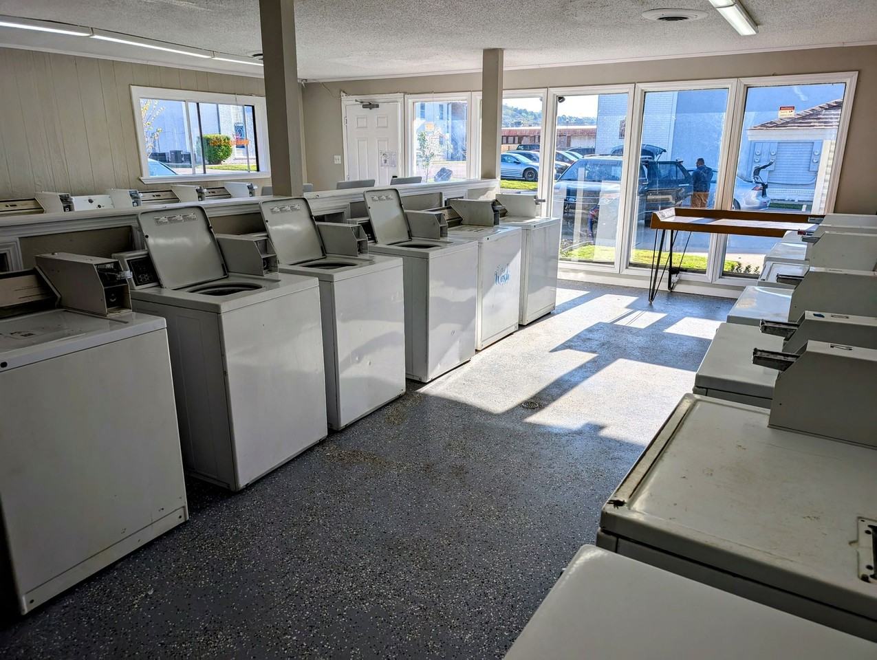 Ramsey Square: 1 & 2 Bedroom Apartments with Dog Park & Pool - Photo 6 of 47