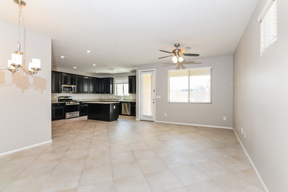 6377 Kellyville Dr - Photo 4 of 17