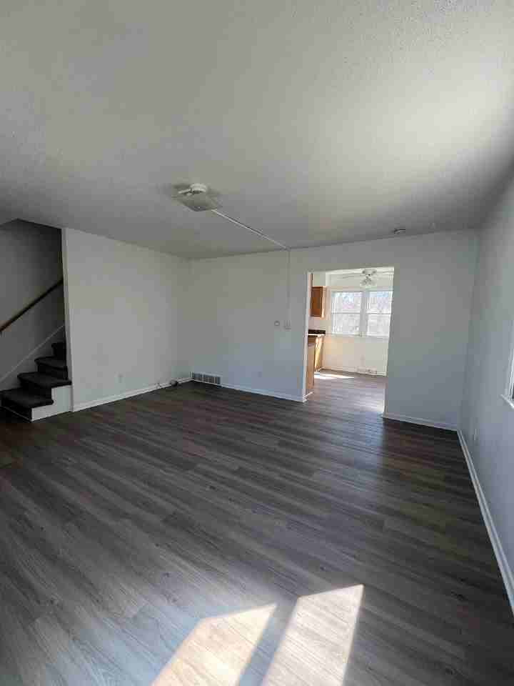 23 E Gray St - Photo 3 of 18