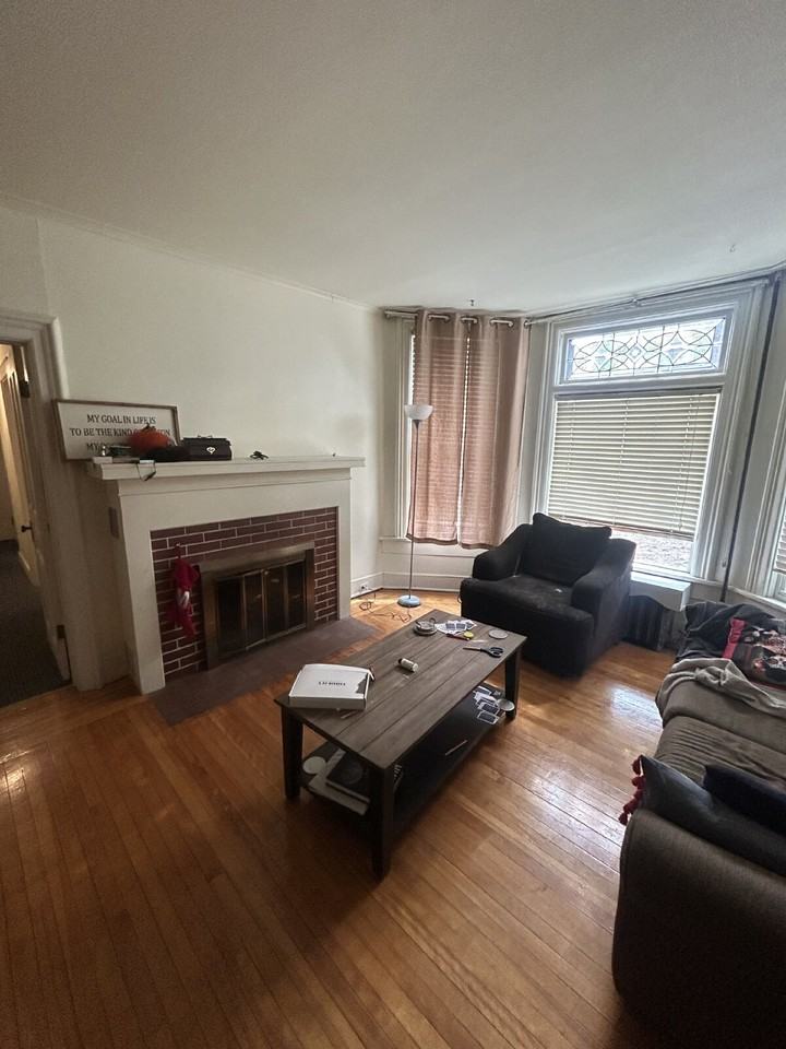 1325 State St - Photo 5 of 11