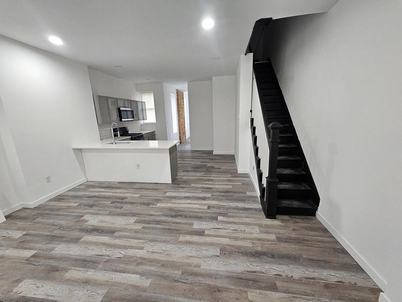 418 Undisclosed - Photo 4 of 18