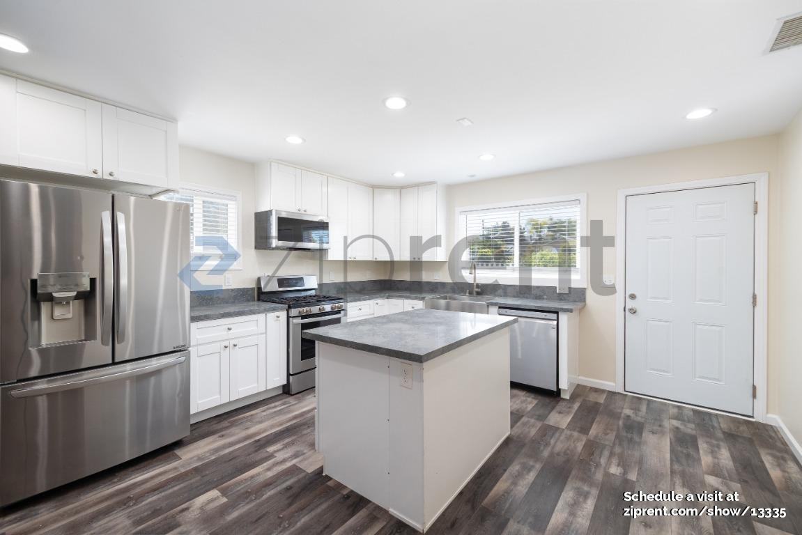 7818 Mount Vernon St - Photo 2 of 15