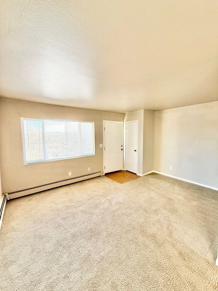 2903 Sage St #5 - Photo 7 of 24