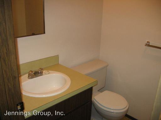 Springtree Apartments 1475 W. 13th - Photo 2 of 6