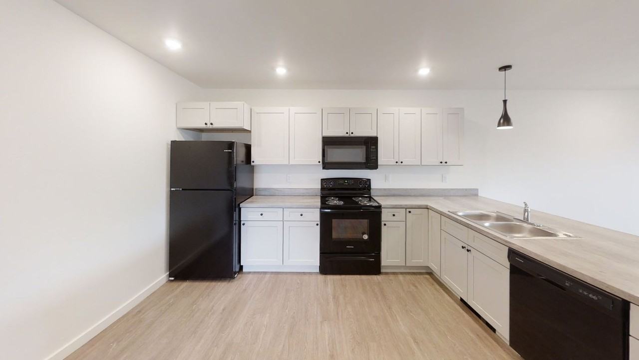 1629 Windrow Dr- Flanders Mill - Photo 4 of 7