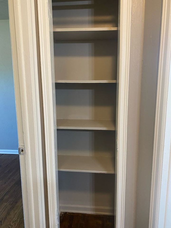 6304 N Main St - Photo 7 of 14