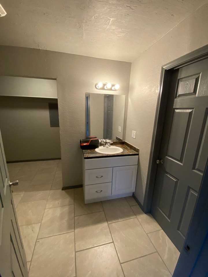 4612 S 91st East Ave - Photo 2 of 11