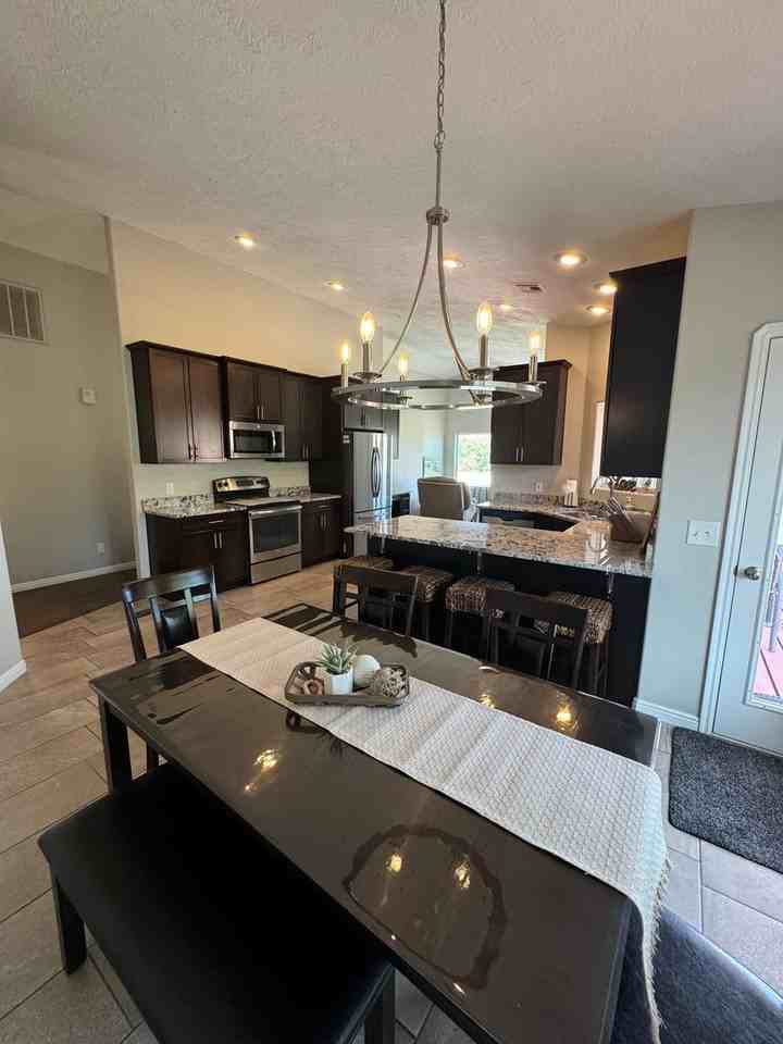 2257 Pintura Dr - Photo 2 of 40