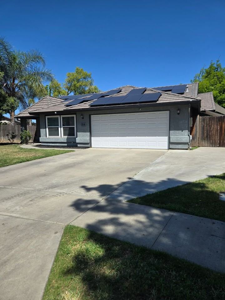 814 Heath Ct - Photo 2 of 24