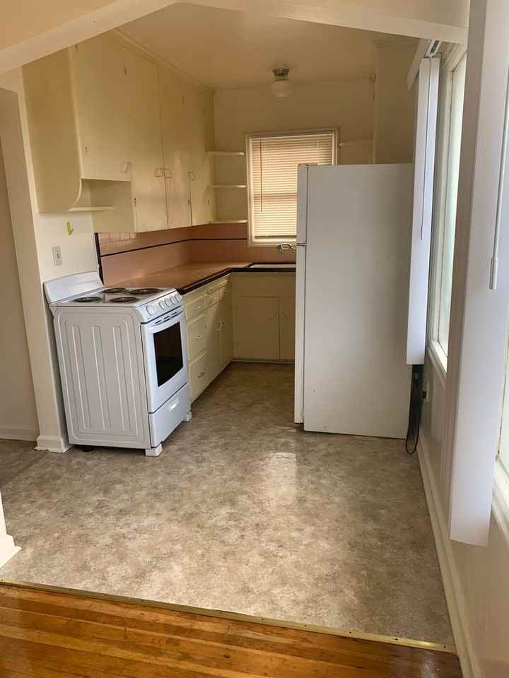 Lincoln City (LC) - Photo 3 of 10