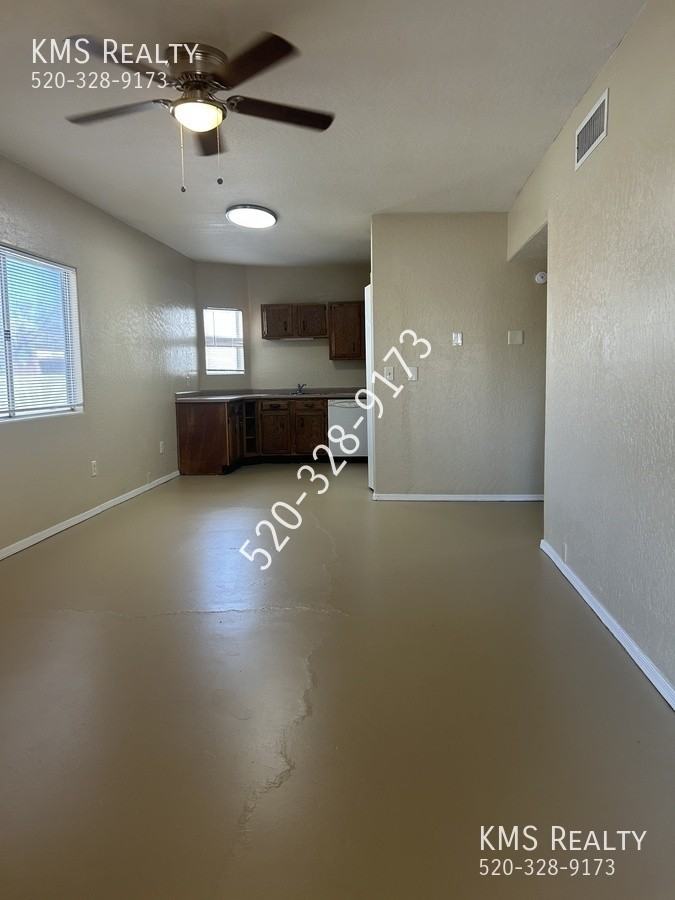 3419 E Glenn St #4 - Photo 2 of 13