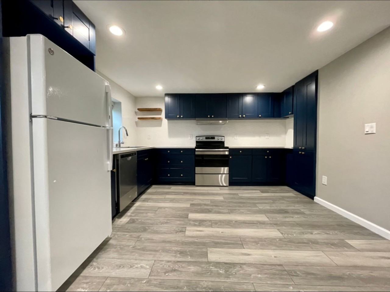 1008 Se 117th Ave - Photo 7 of 13