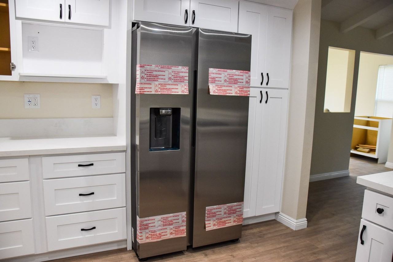 2318 E Coolidge Ave - Photo 3 of 50