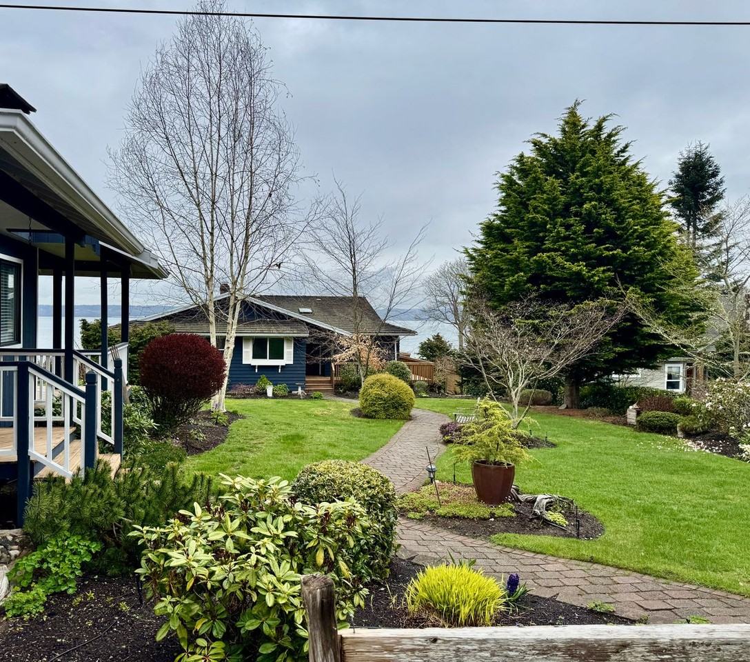 23250 Jefferson Point Rd Ne - Photo 3 of 45