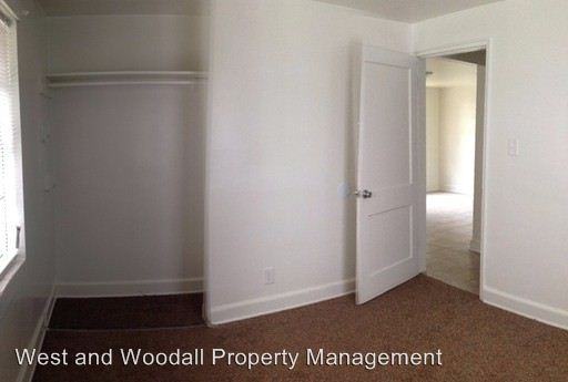 1512 North Hyde Park Avenue - Photo 3 of 20