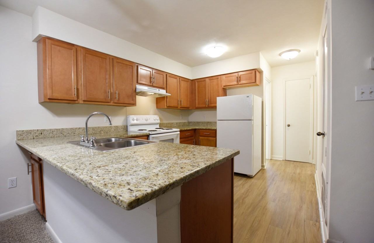 Lanai - Photo 2 of 15