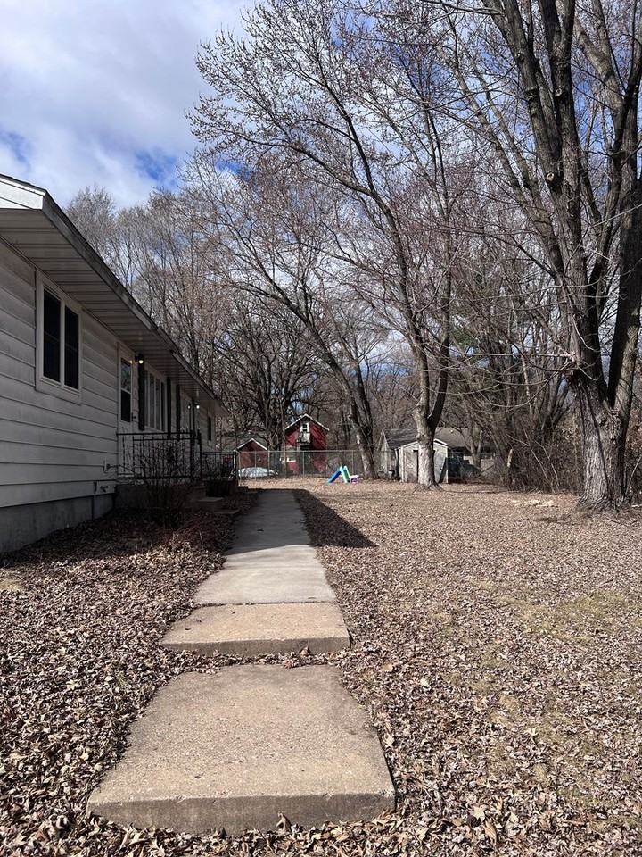 1903 3rd St E Side B - Photo 3 of 3