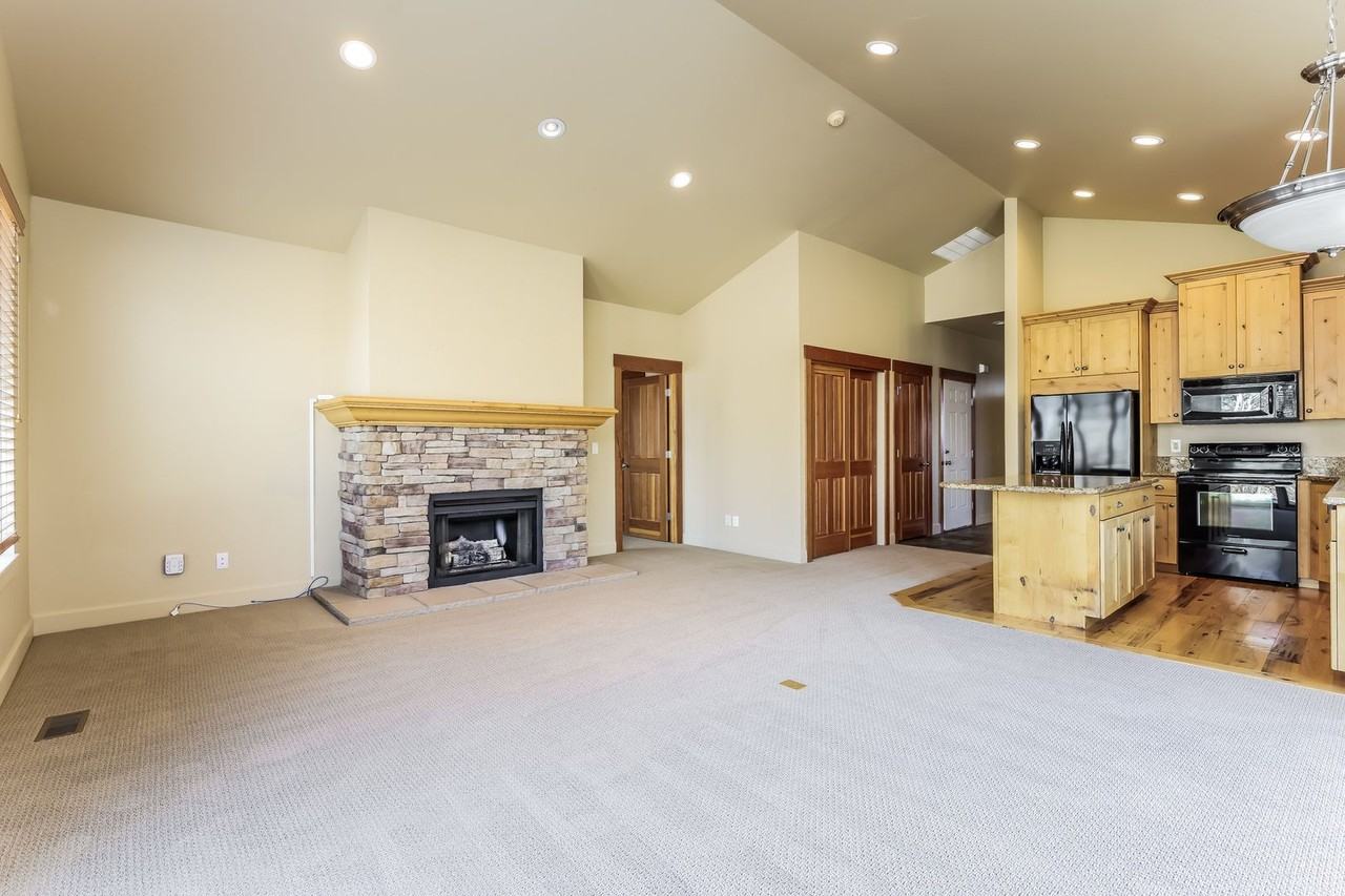 3417 Trappers Ct - Photo 7 of 19