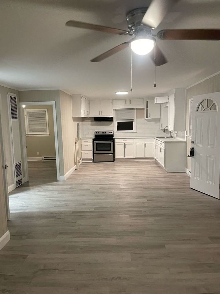 1602 Ne 23rd St - Photo 5 of 14