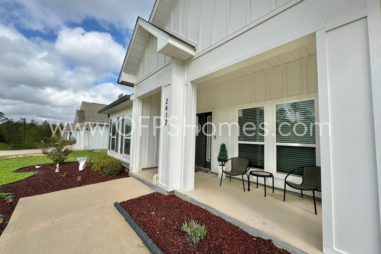 2412 Dakota Way - Photo 2 of 47