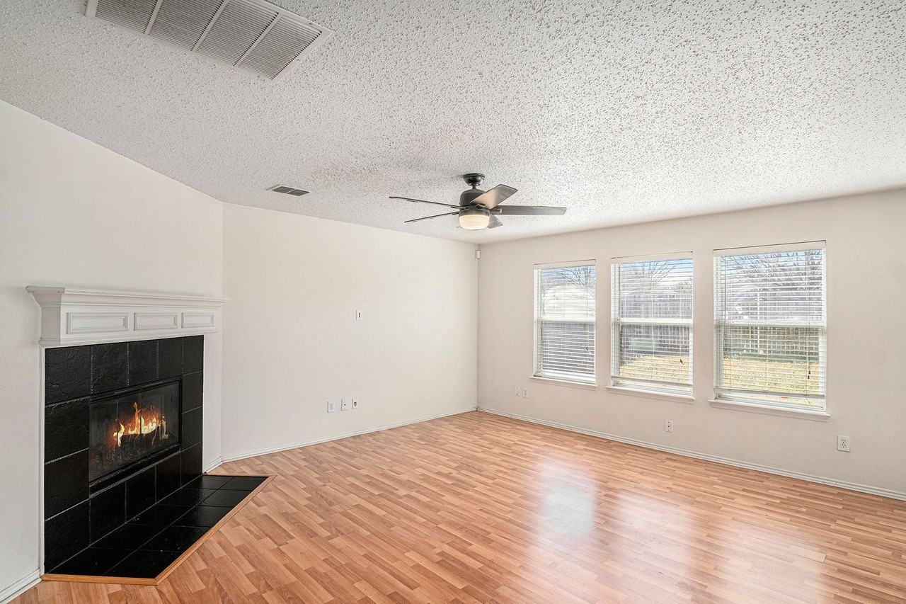 4861 Madyson Ridge Dr - Photo 3 of 25