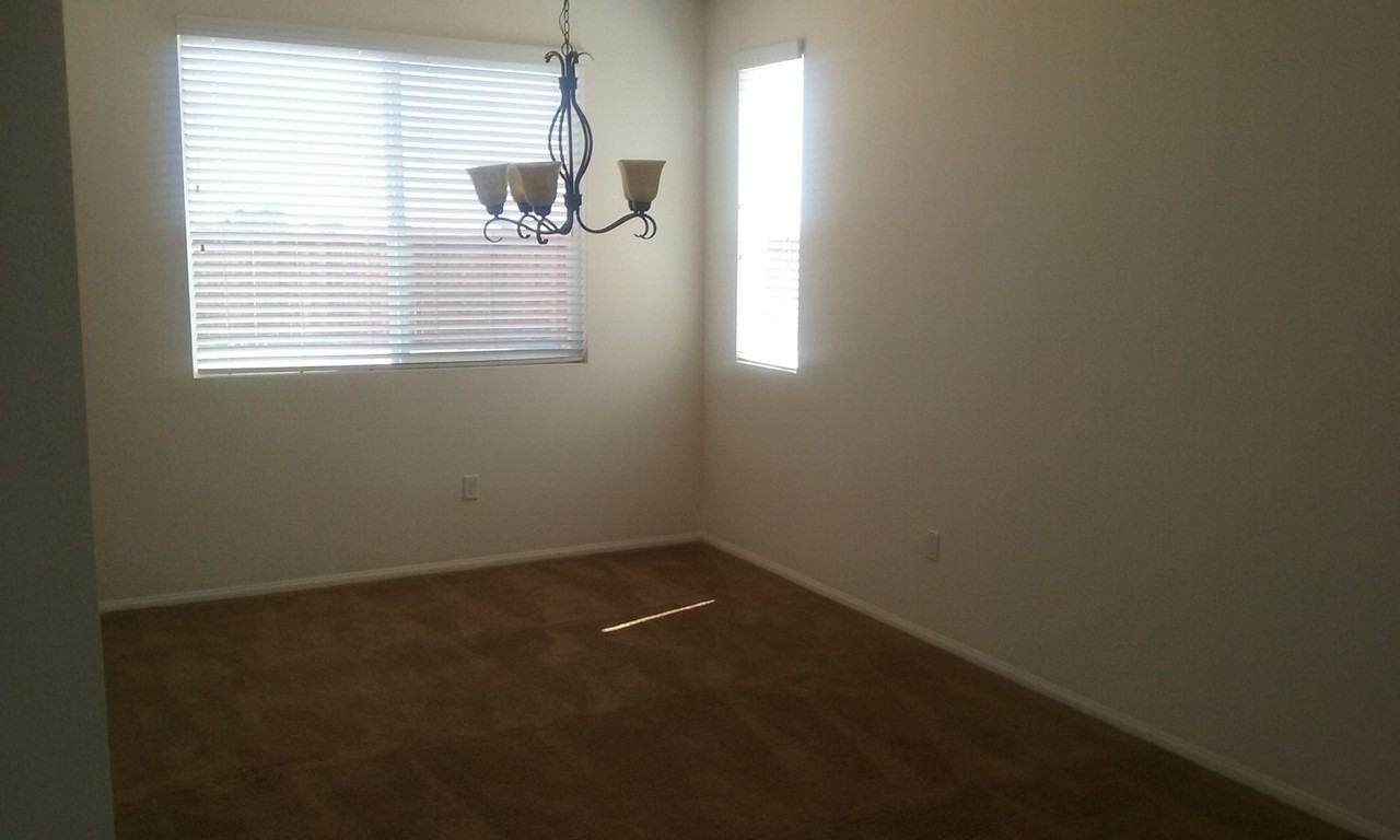 701 Dawn Ct - Photo 3 of 25