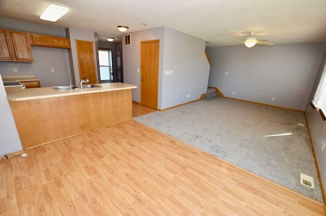 3301 Hart Ave - Photo 2 of 18