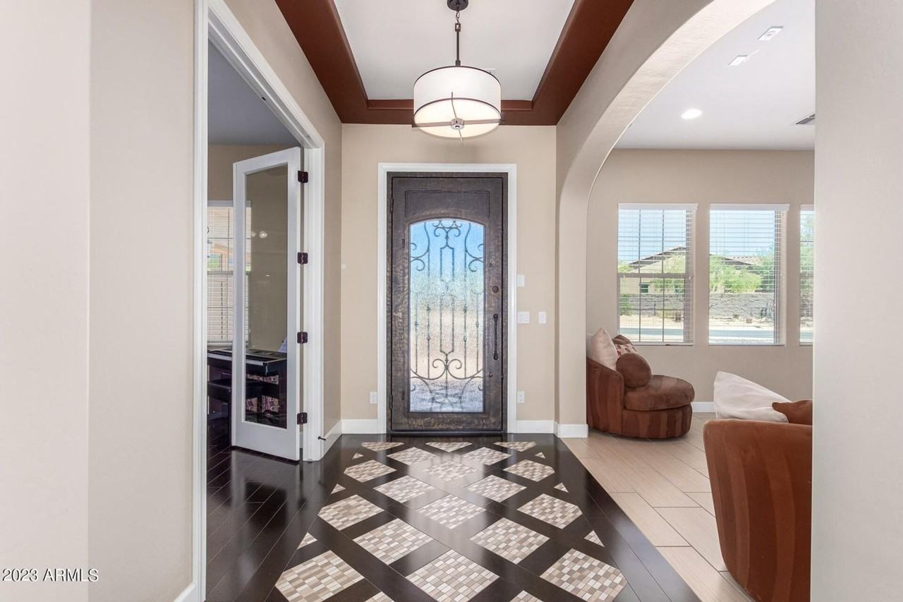 10924 N 136th Pl - Photo 2 of 50