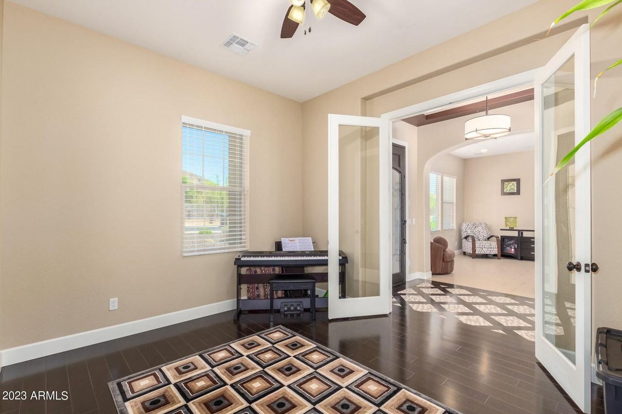 10924 N 136th Pl - Photo 5 of 50