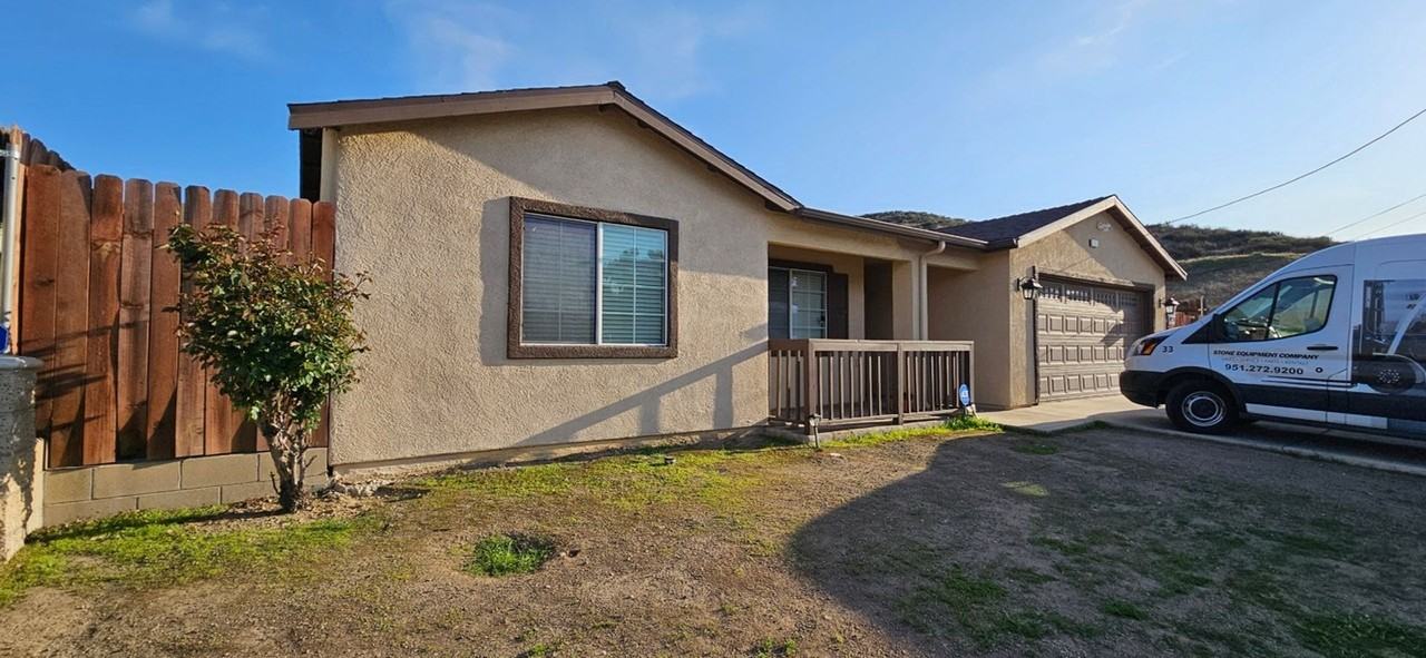 29950 Reid St - Photo 2 of 8