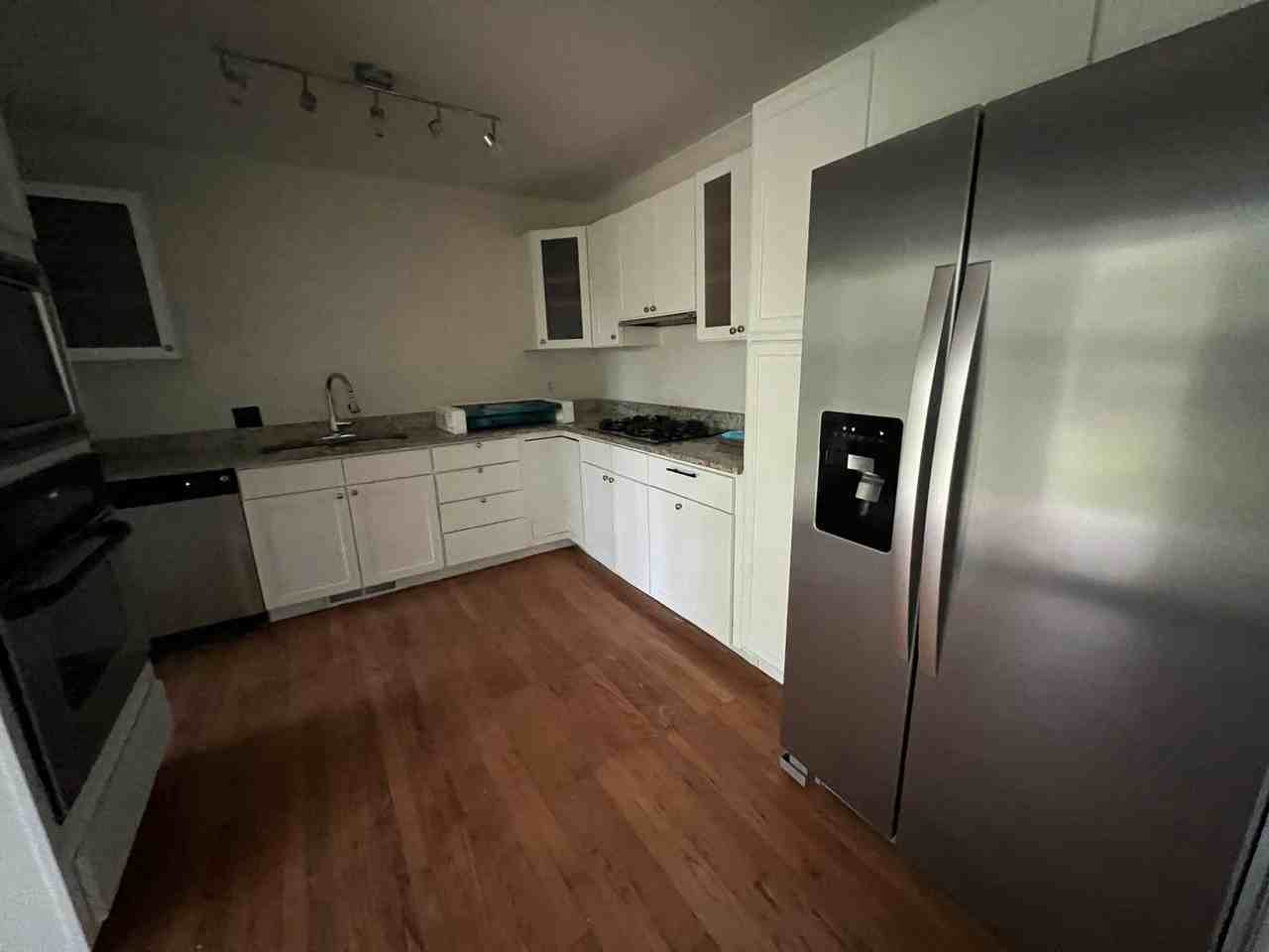 2020 Hillandale Rd - Photo 3 of 20