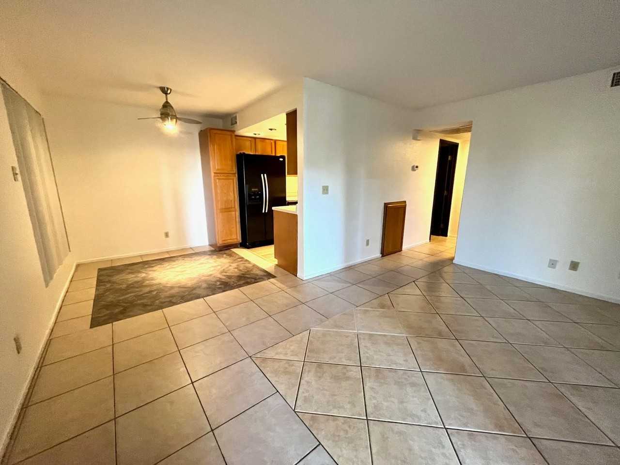 4964 Newport Cove Dr #B - Photo 5 of 14