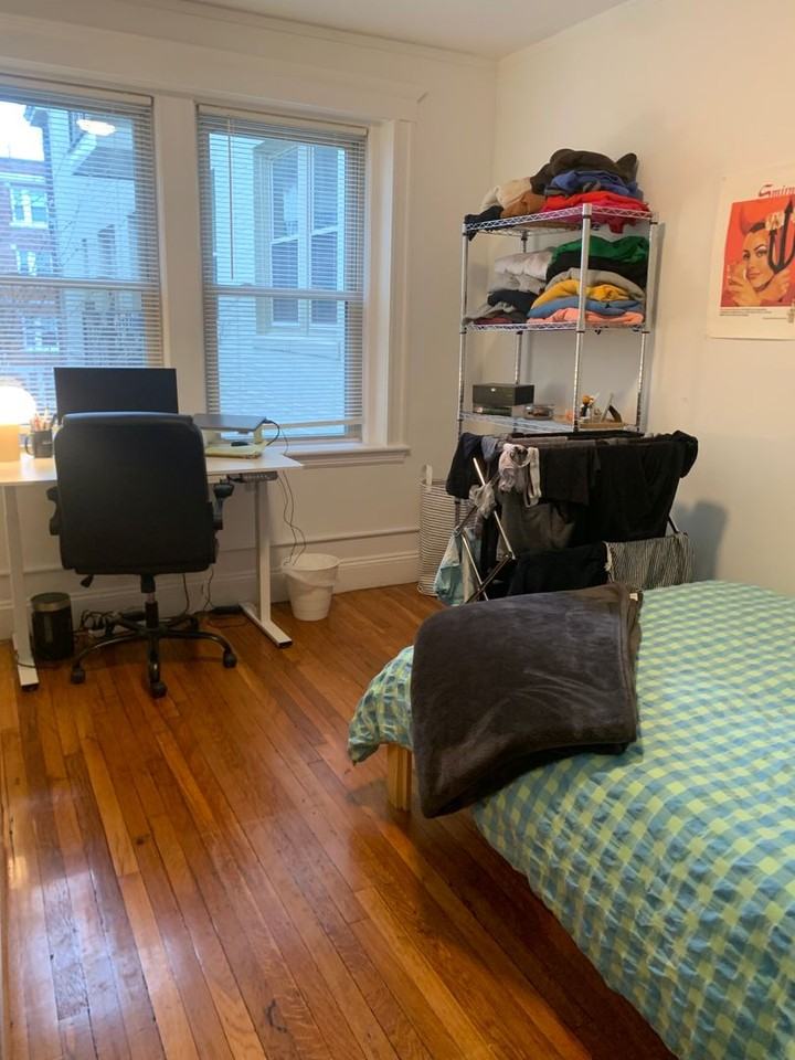 263 Kelton St - Photo 4 of 7