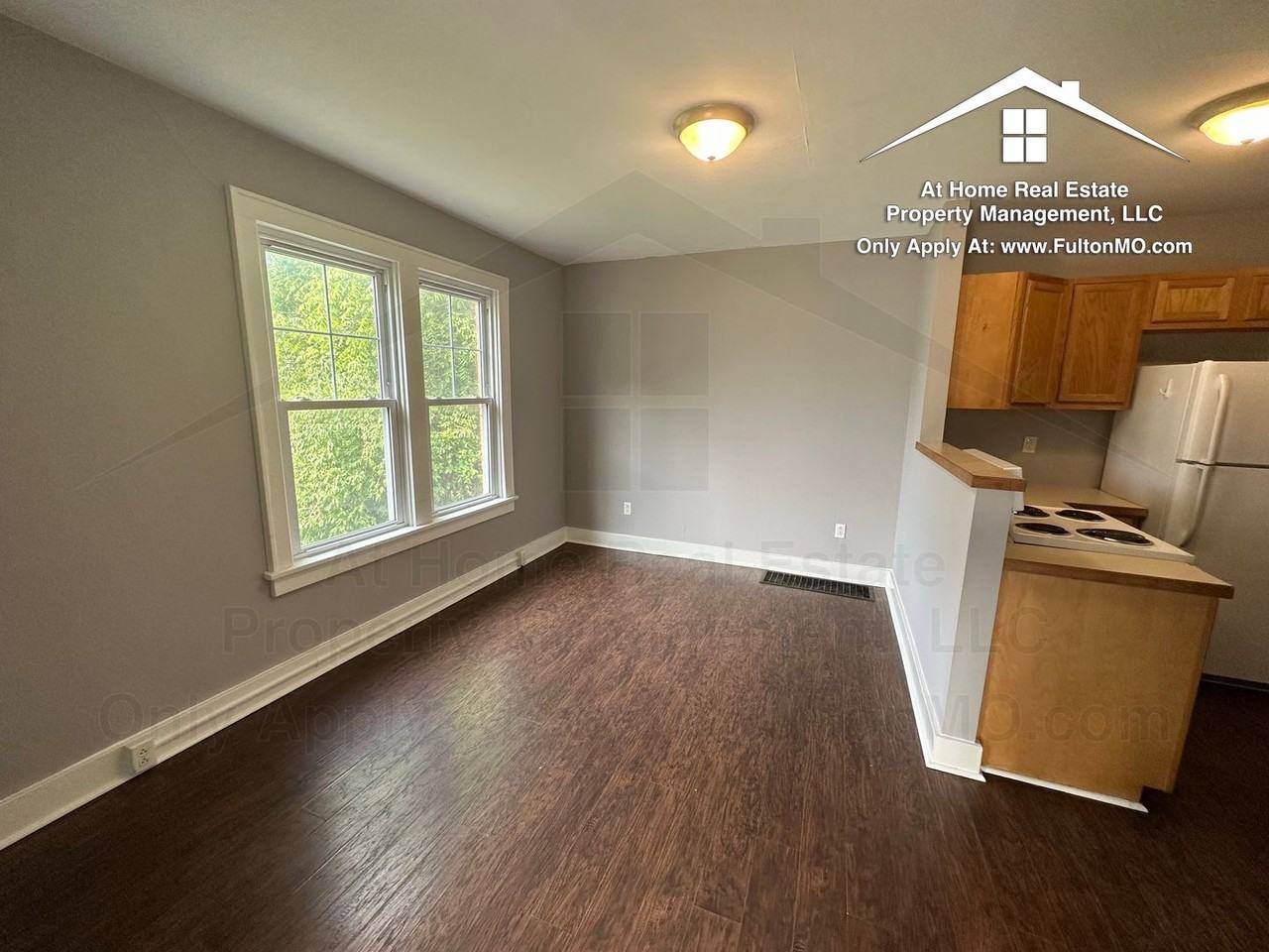 835 Nichols St - Photo 7 of 26