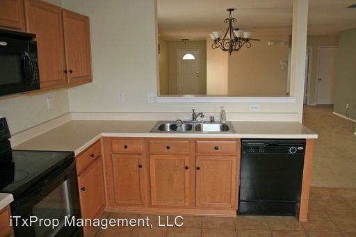 1724 Trego Dr - Photo 3 of 14