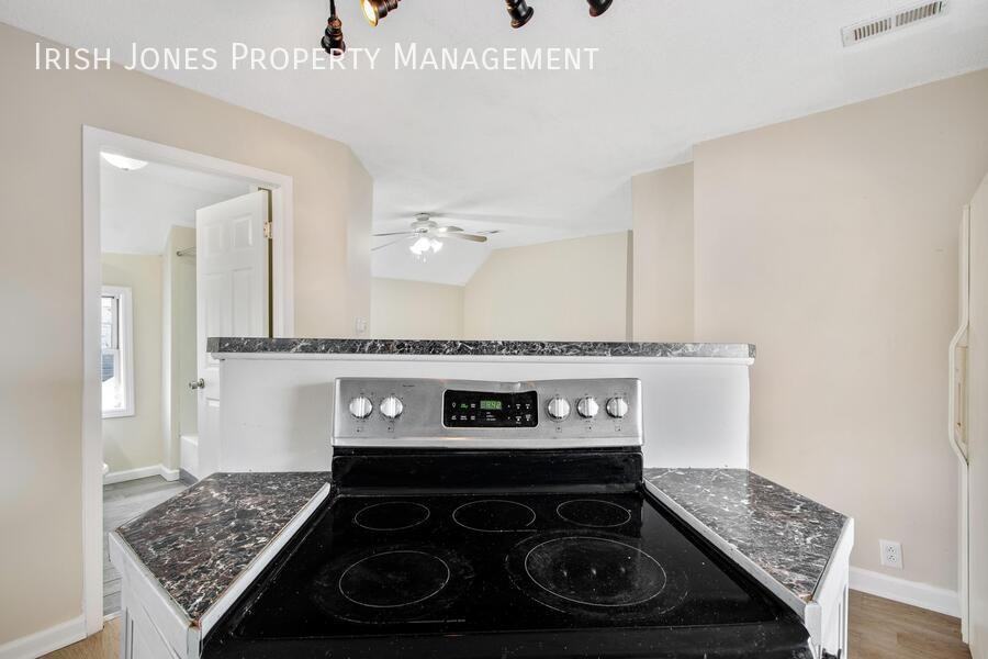 97 Whitney Pl #2 - Photo 3 of 14