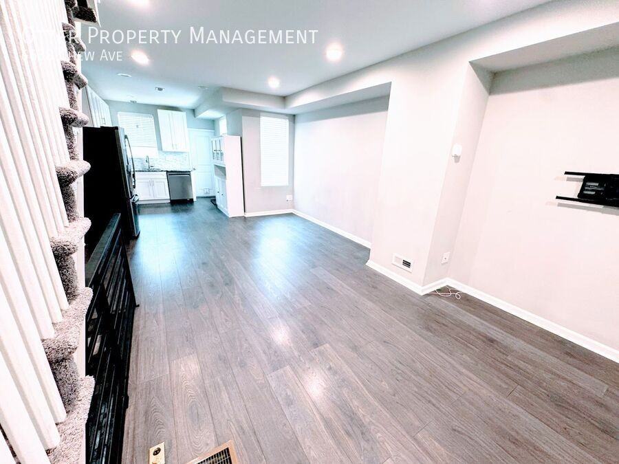 6638 Chew Ave - Photo 3 of 38