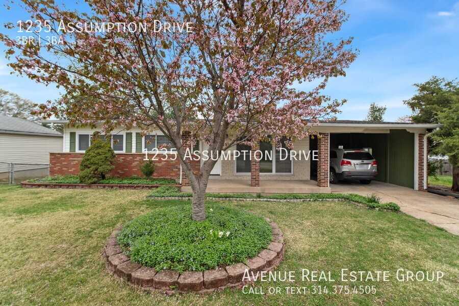 1235 Assumption Dr - Photo 3 of 45