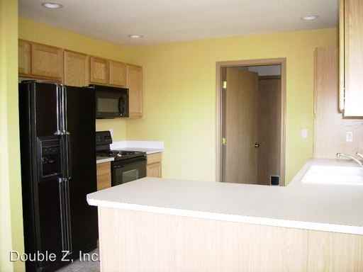2305 179th St Ct E - Photo 2 of 11