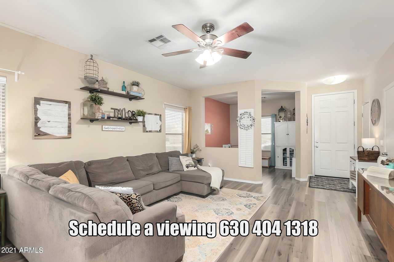 1209 E Buffalo St #NA - Photo 3 of 34