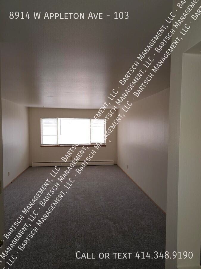 8914 W Appleton Ave #103 - Photo 3 of 6