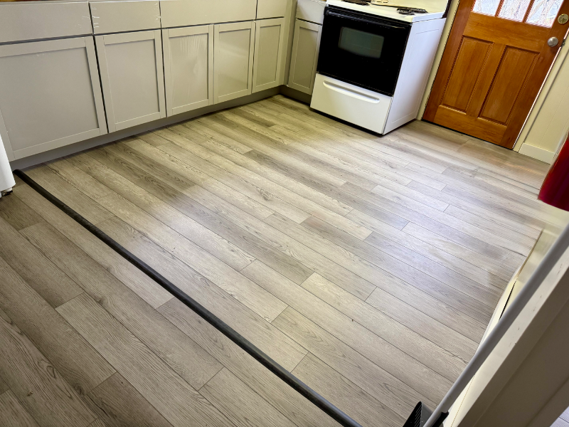 1371 E Pennsylvania Ave - Photo 3 of 9