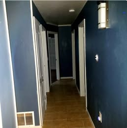 703 Nw 7th St - Photo 3 of 10