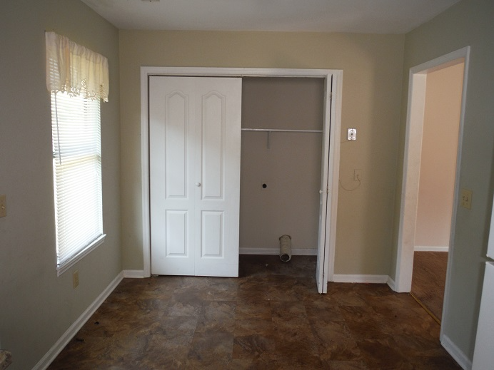 800 Second St #B - Photo 2 of 13