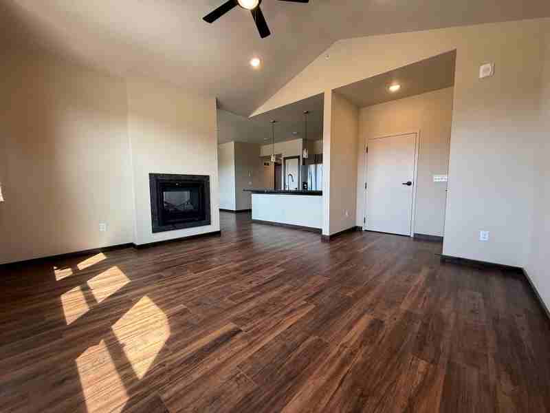 1734 Wildfire Rd #301 - Photo 2 of 20