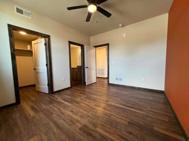 1734 Wildfire Rd #301 - Photo 6 of 20