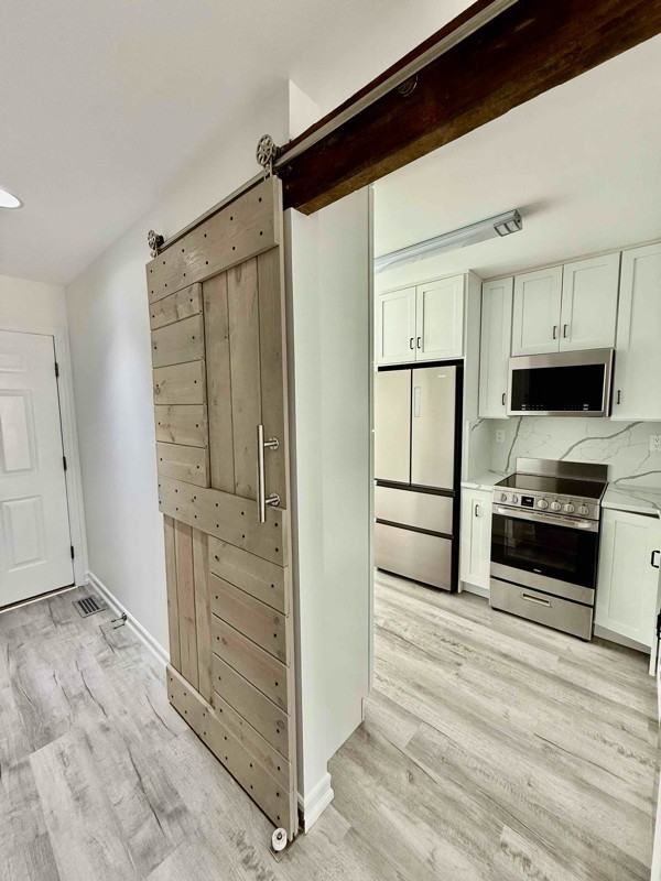 32 N Moger Ave - Photo 3 of 14